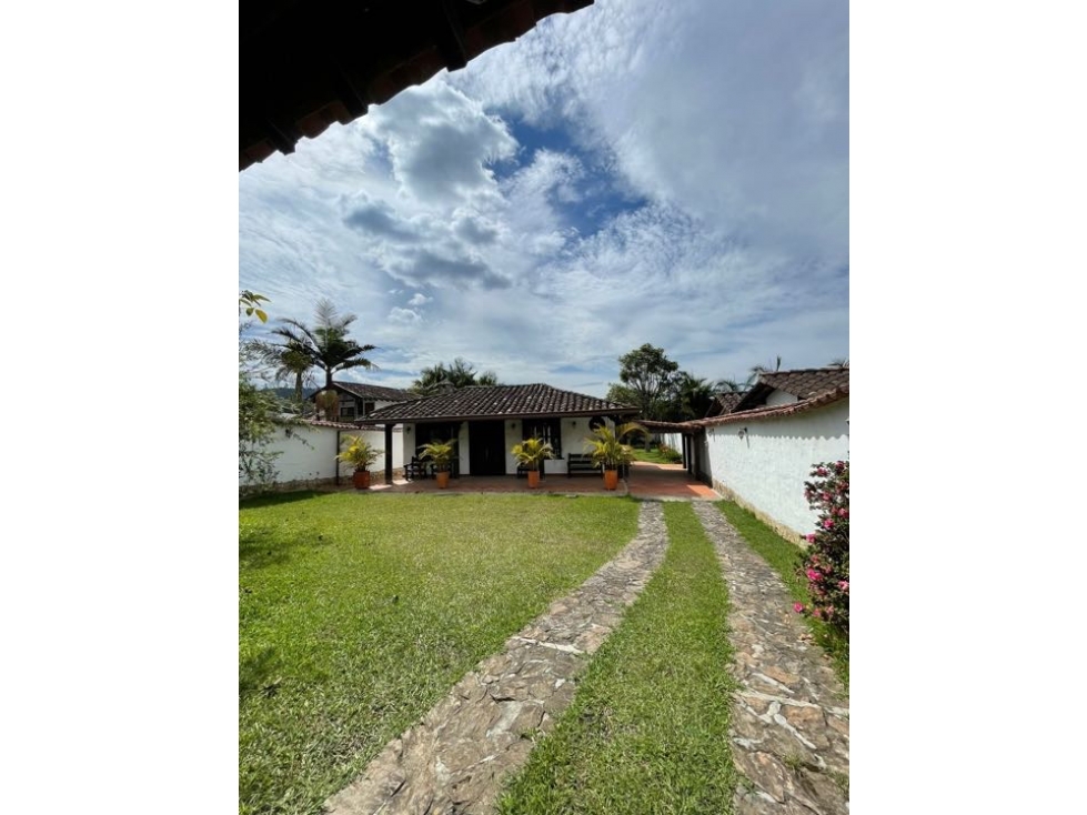 Casa rústica en tapia para venta
