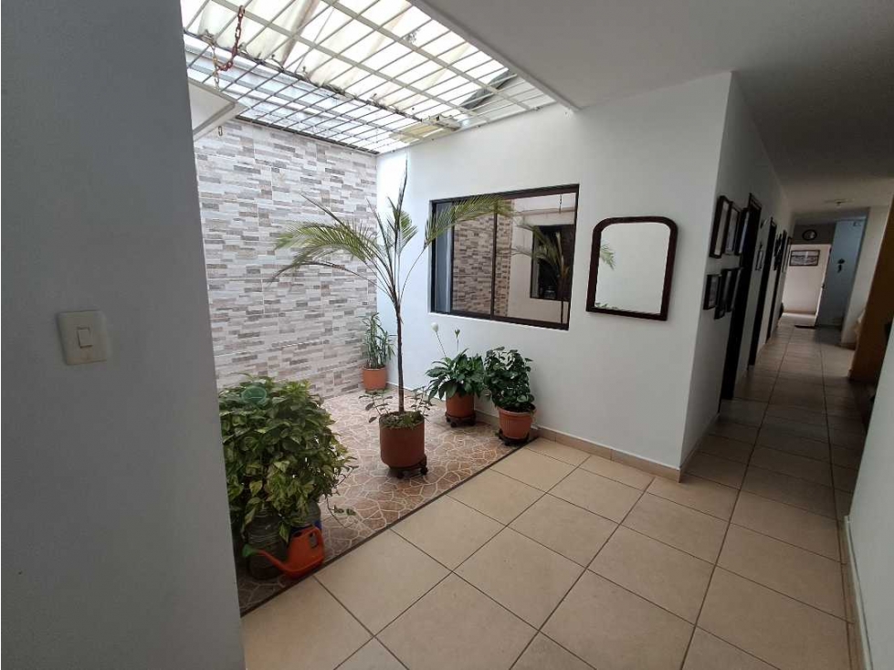 Casa Segundo Piso Belen la.Palma area 215 ms.