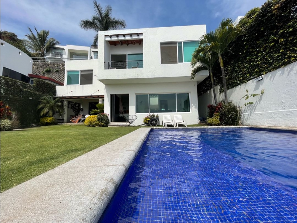 SE RENTA CASA AMUEBLADA MODERNA AL NORTE DE CUERNAVACA VIG 24/7