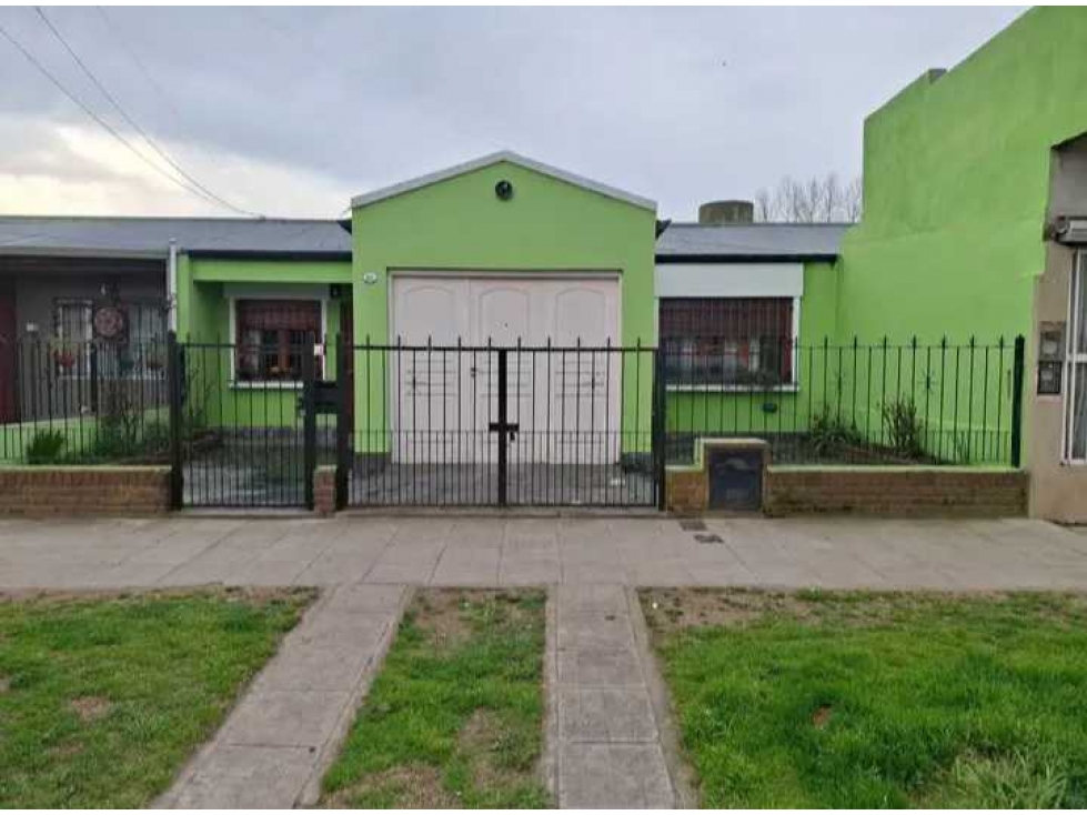 CASA SOBRE AVENIDA EN TANDIL EN VENTA
