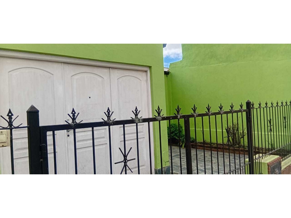 CASA SOBRE AVENIDA EN TANDIL EN VENTA — foto 3