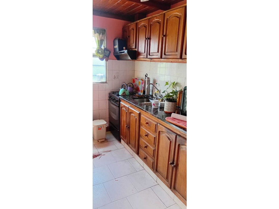 CASA SOBRE AVENIDA EN TANDIL EN VENTA — foto 4