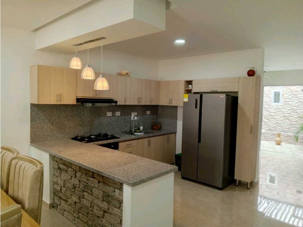 CASA SOBRE PLANOS EN VENTA DE UN PISO EN ROSENDO GARCES