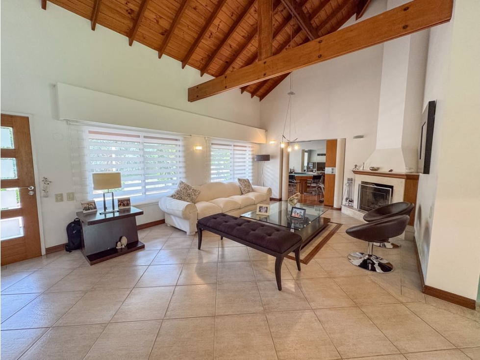 Casa sobre dos lotes en Country Club Los Cardales a la venta — foto 3