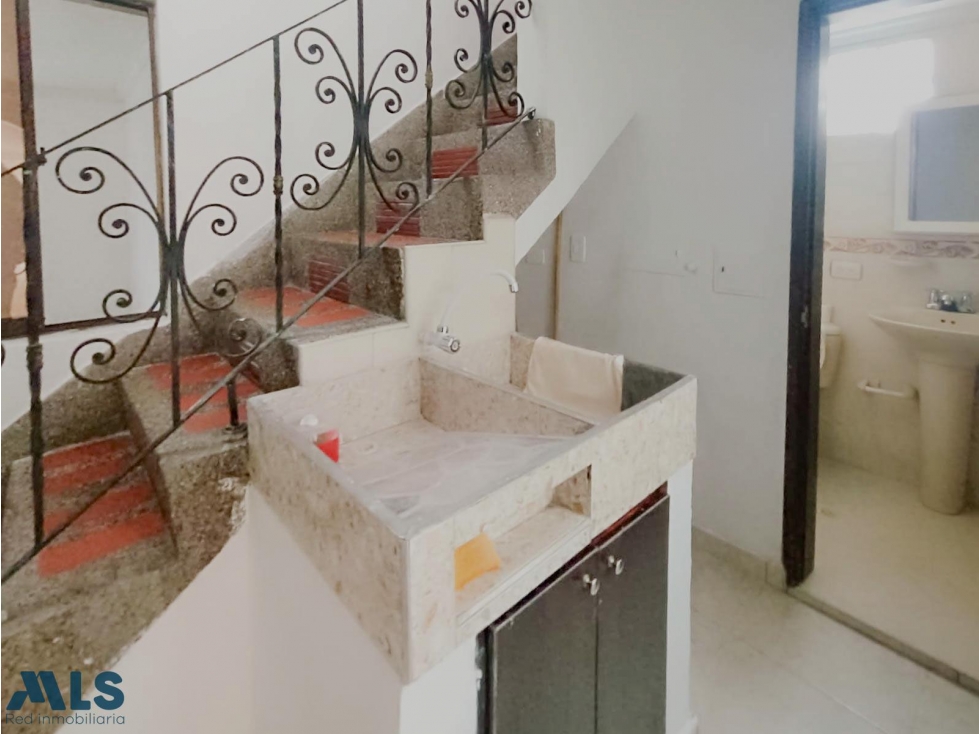 CASA TERCER PISO CON TERRAZA(MLS#269287) — foto 4