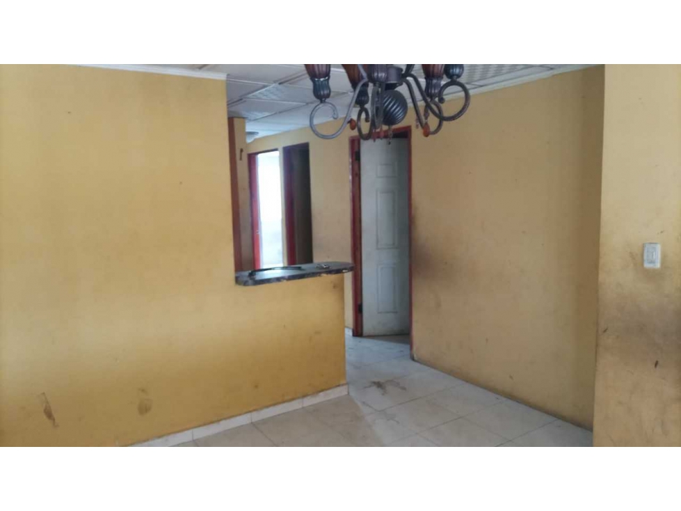 Casa Tocumen Villas de Santa Barbara 200 mts. 3 hab 2 baños 2 garaje — foto 4