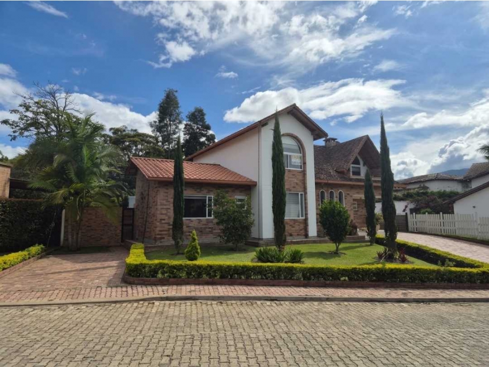 CASA UNIDAD CERRADA EN EL RETIRO CASCO URBANO — foto 2