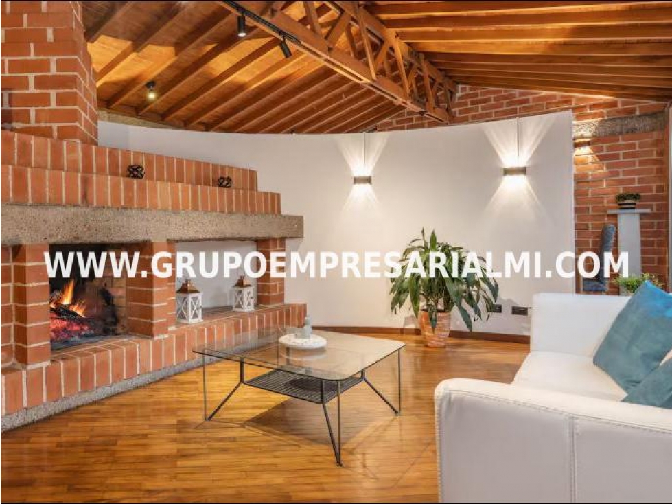 CASA UNIFAMILIAR AMOBLADA EN ARRIENDO - SECTOR EL TESORO COD: 32744