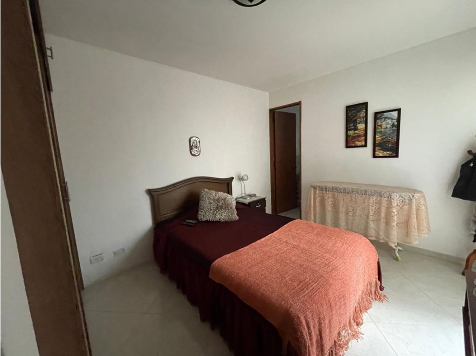Casa Unifamiliar con habitación en primer piso unidad abierta — foto 3