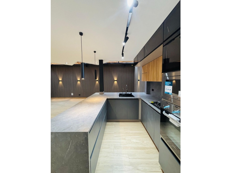 Casa Unifamiliar con habitación en primer piso Urbanización cerrada — foto 6