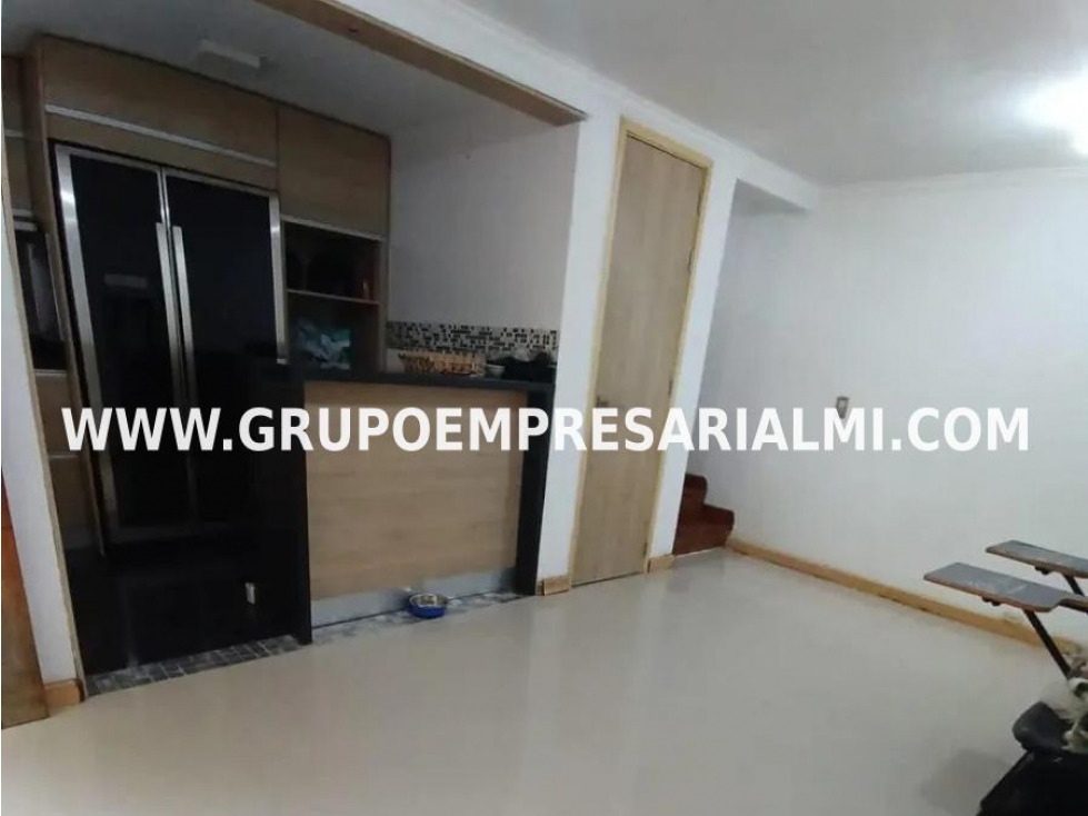CASA UNIFAMILIAR EN ARRIENDO - SECTOR LOMA DEL INDIO COD: 32062 — foto 2