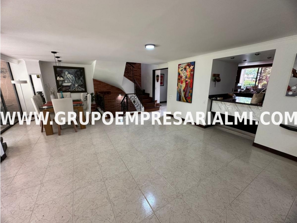 CASA UNIFAMILIAR EN ARRIENDO - SECTOR LOMA DE LAS BRUJAS COD: 32336
