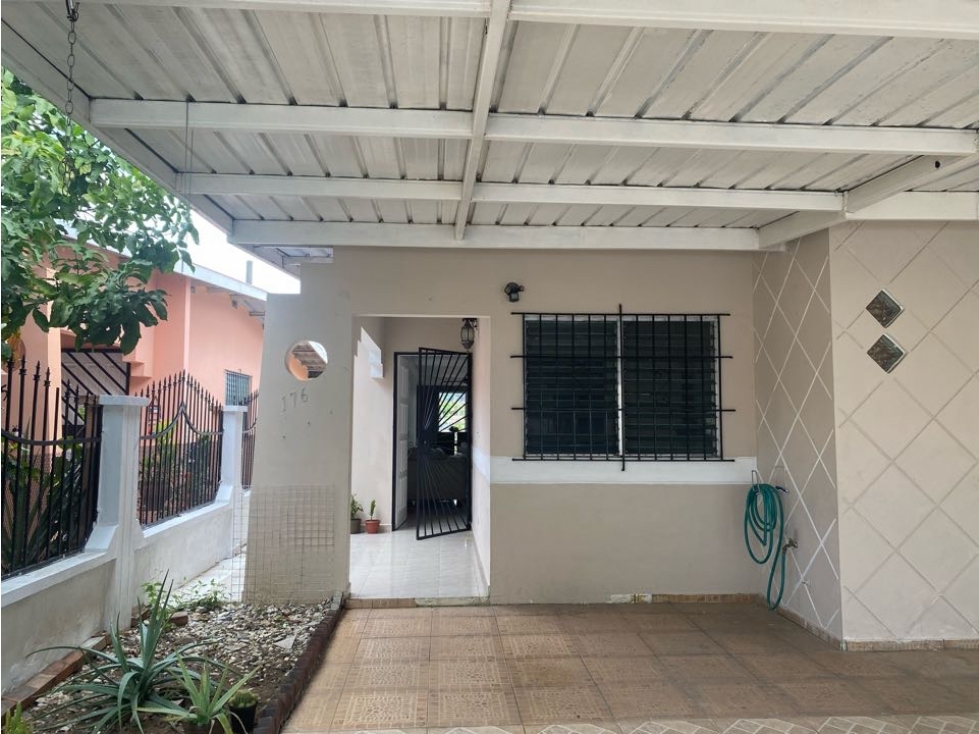 Casa unifamiliar en Colinas del Golf — foto 2