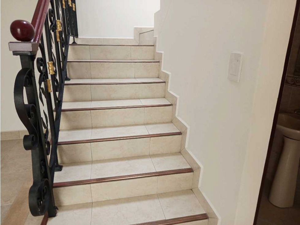 Casa unifamiliar en la castellana — foto 5