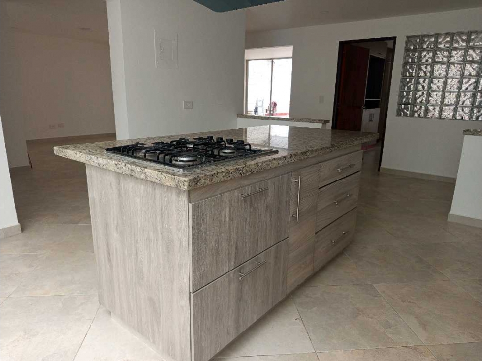 Casa unifamiliar en la castellana — foto 2