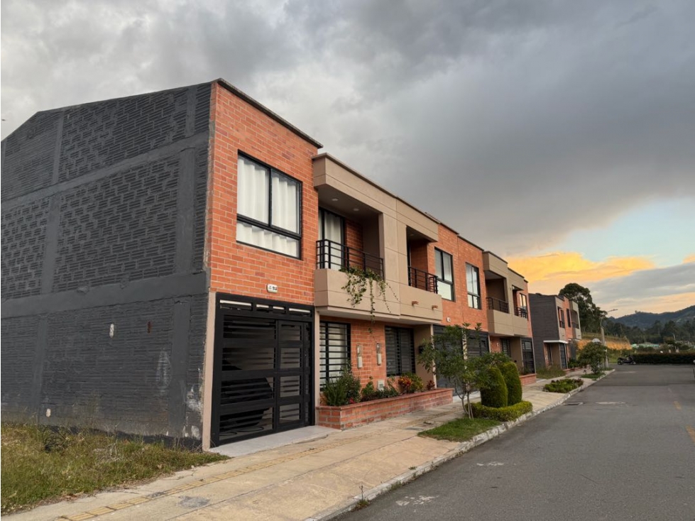 Casa Unifamiliar en Urbanización abierta La Ceja