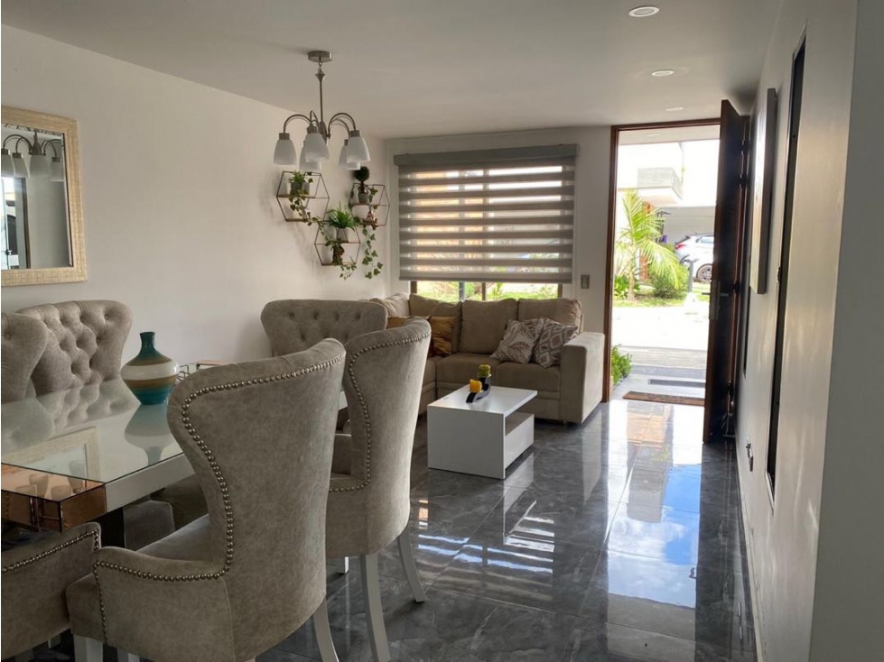Casa Unifamiliar en Urbanización cerrada — foto 2