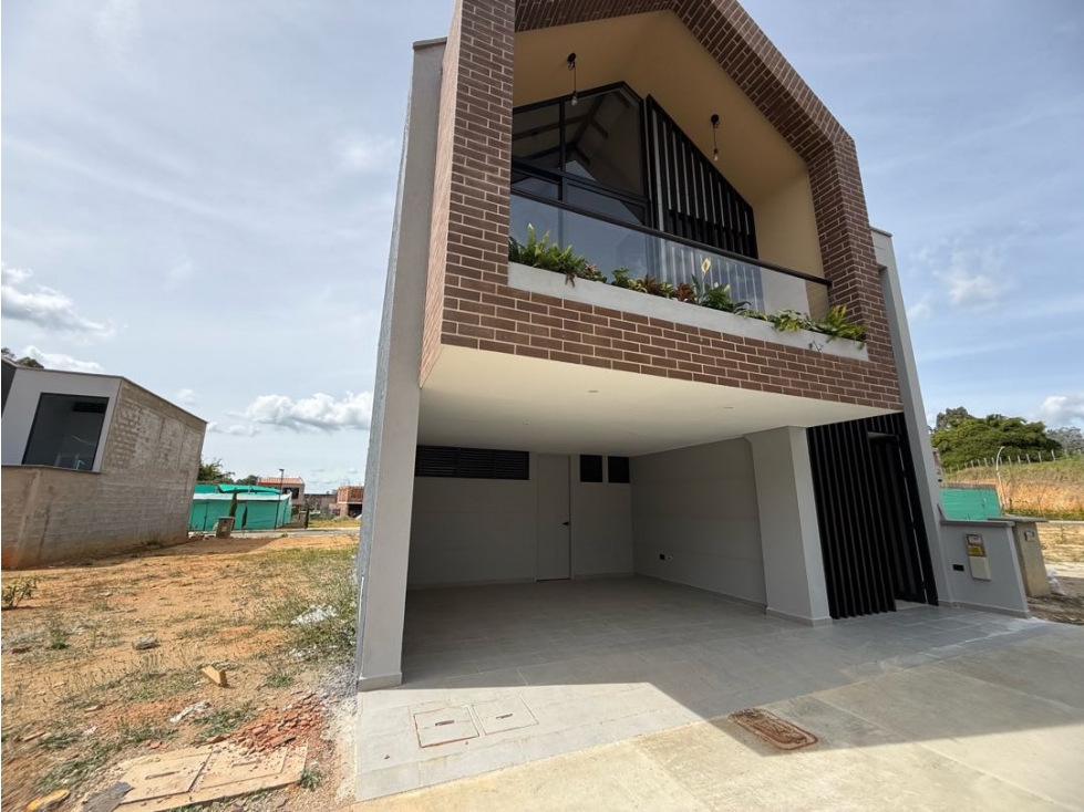 Casa Unifamiliar en urbanización cerrada La Ceja