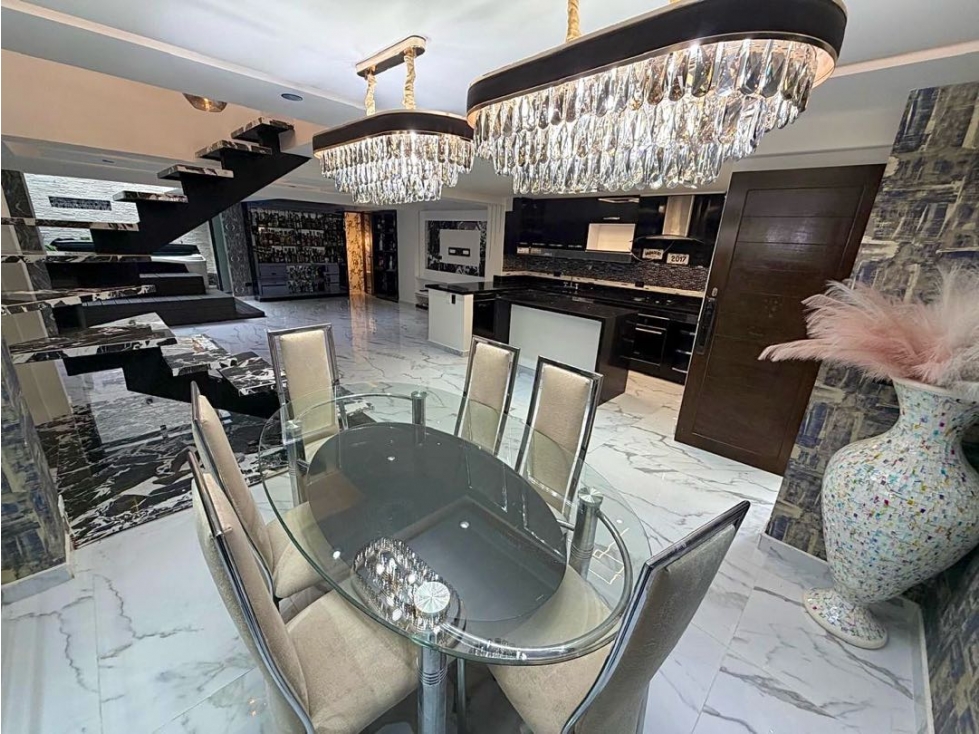 CASA UNIFAMILIAR EN VENTA EN AMAZONÍA EN BELLO — foto 2