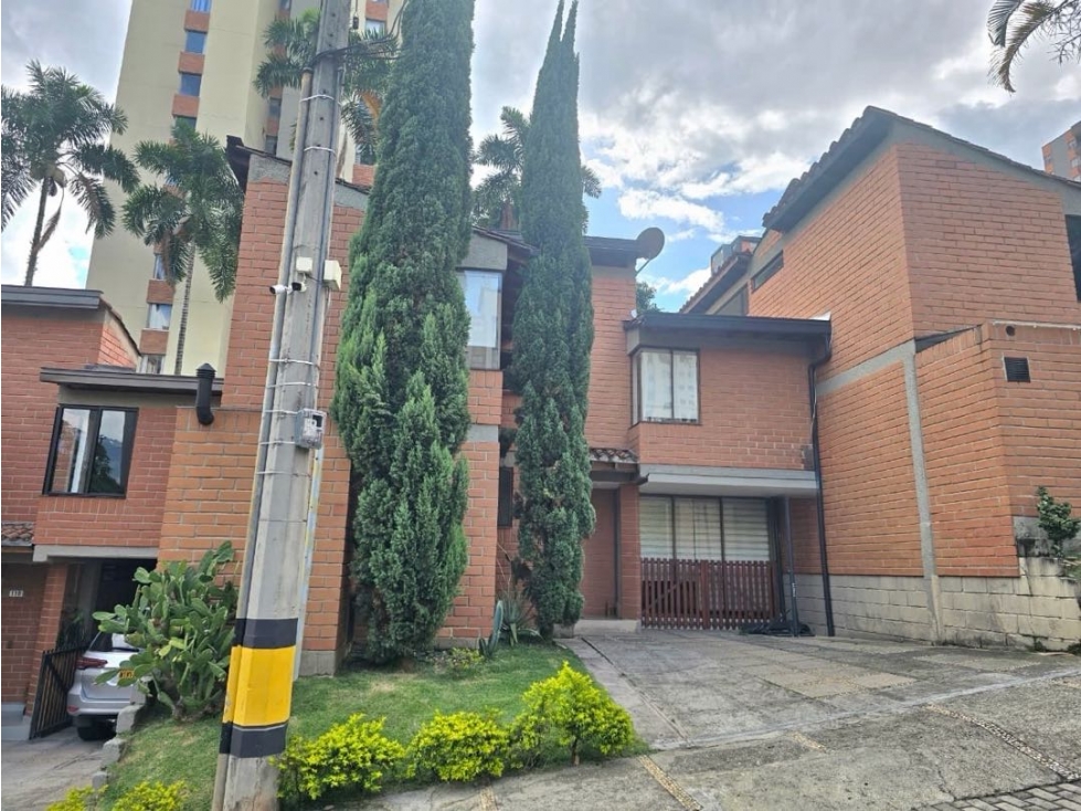 Casa unifamiliar en venta en la loma de los bernal Medellín — foto 2