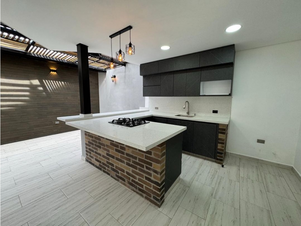 CASA UNIFAMILIAR EN VENTA LA CEJA — foto 2