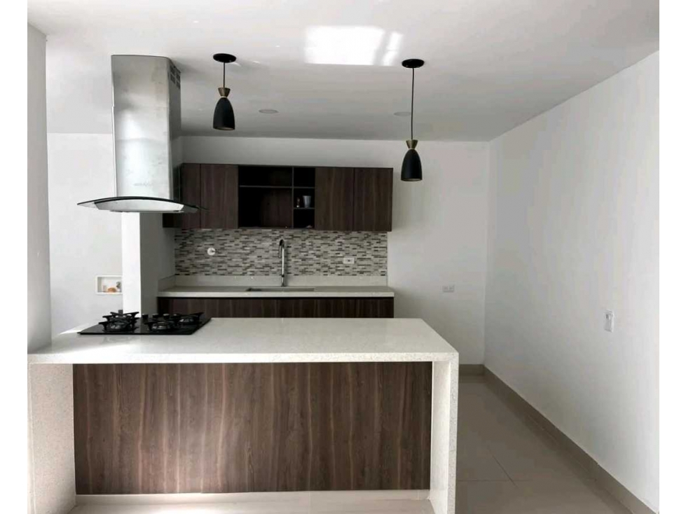 CASA UNIFAMILIAR EN VENTA LA CEJA (T) — foto 2