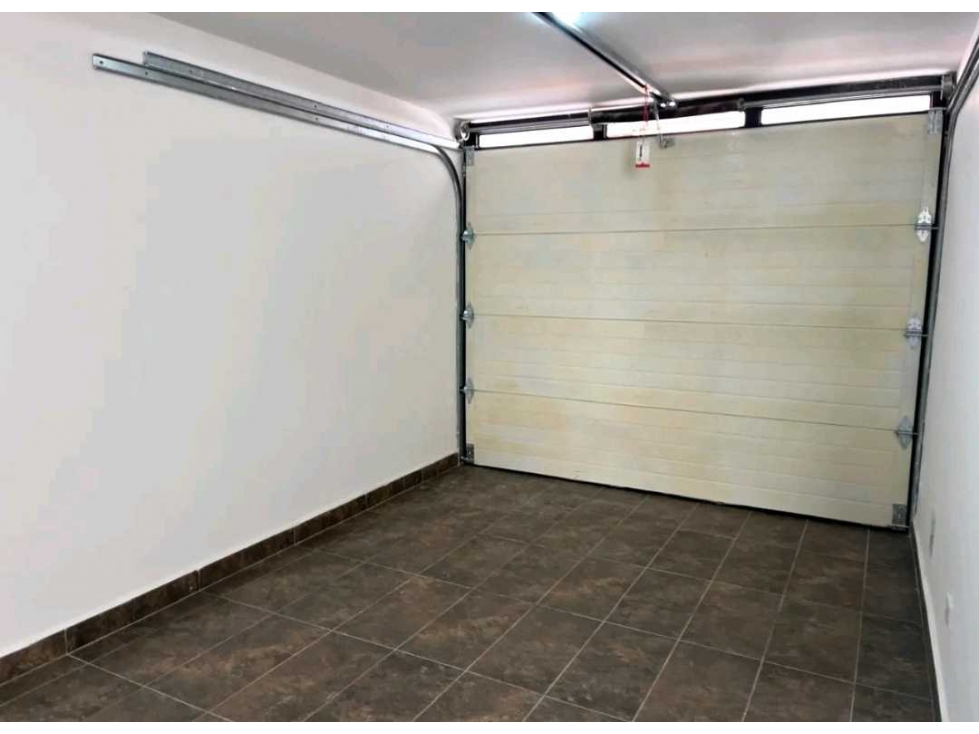 CASA UNIFAMILIAR EN VENTA LA CEJA (T) — foto 5