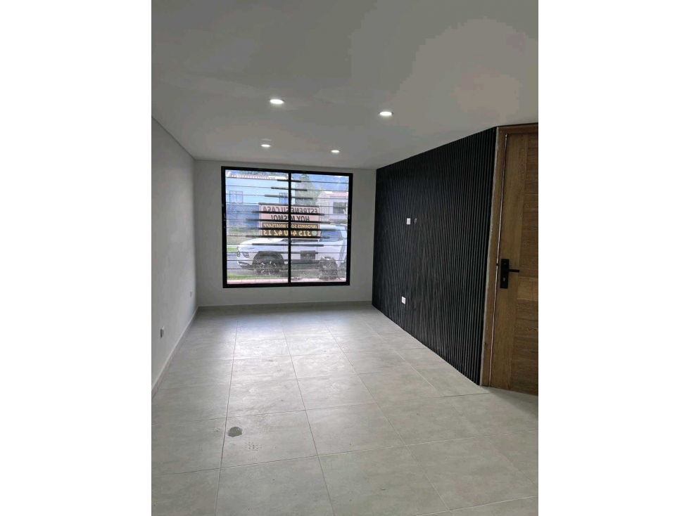 CASA UNIFAMILIAR EN VENTA LA CEJA (T) — foto 4