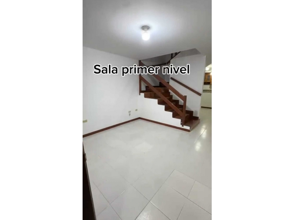 Casa unifamiliar en venta la ceja ant. Con parqueadero y util — foto 2