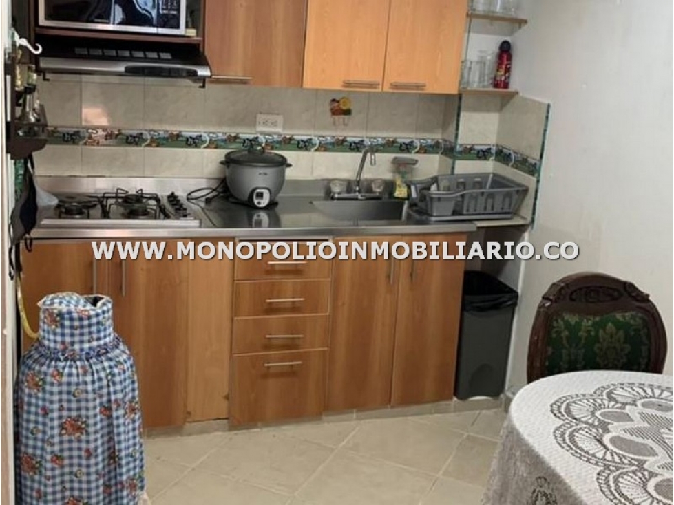 CASA UNIFAMILIAR EN VENTA - SECTOR POPULAR COD: 24475 - 1