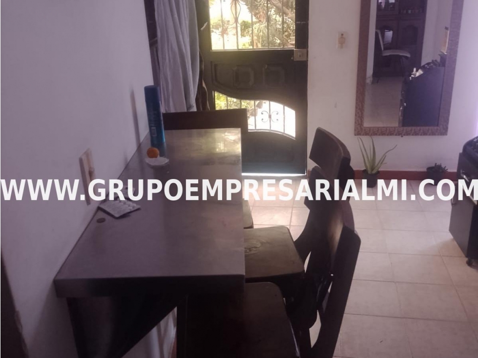CASA UNIFAMILIAR EN VENTA - SECTOR ROBLEDO LA CAMPIÑA COD: 29430