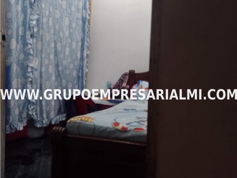 CASA UNIFAMILIAR EN VENTA - SECTOR ROBLEDO LA CAMPIÑA COD: 29430 — foto 3