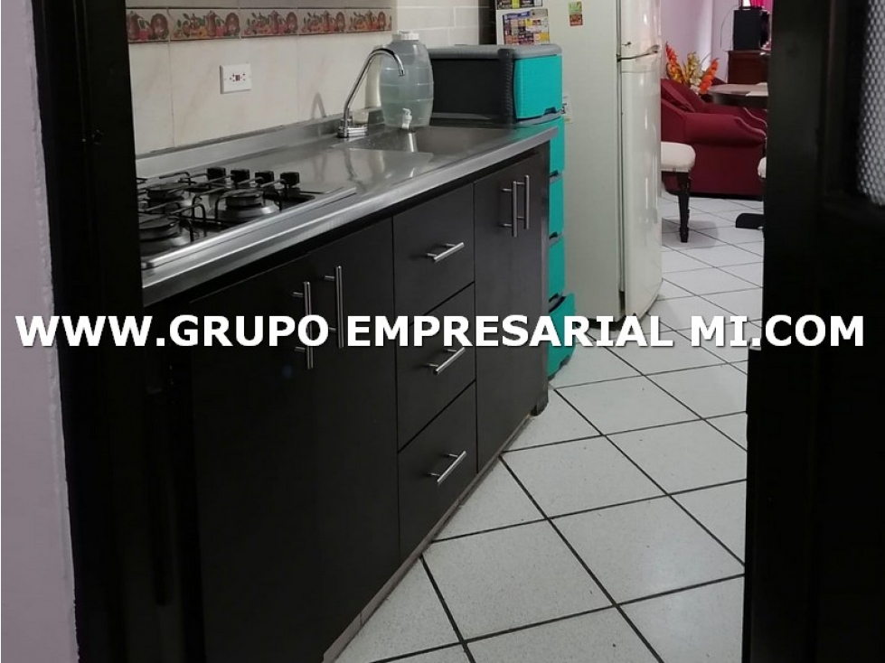 CASA UNIFAMILIAR EN VENTA - BARRIO HORIZONTES, RIONEGRO COD: 27088 - 2