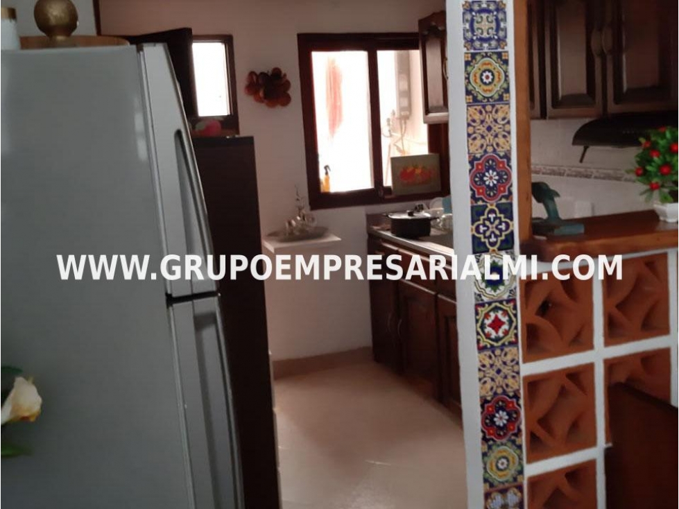 CASA UNIFAMILIAR EN VENTA - SECTOR SAN JOSE, EL RETIRO COD: 27330 - 2