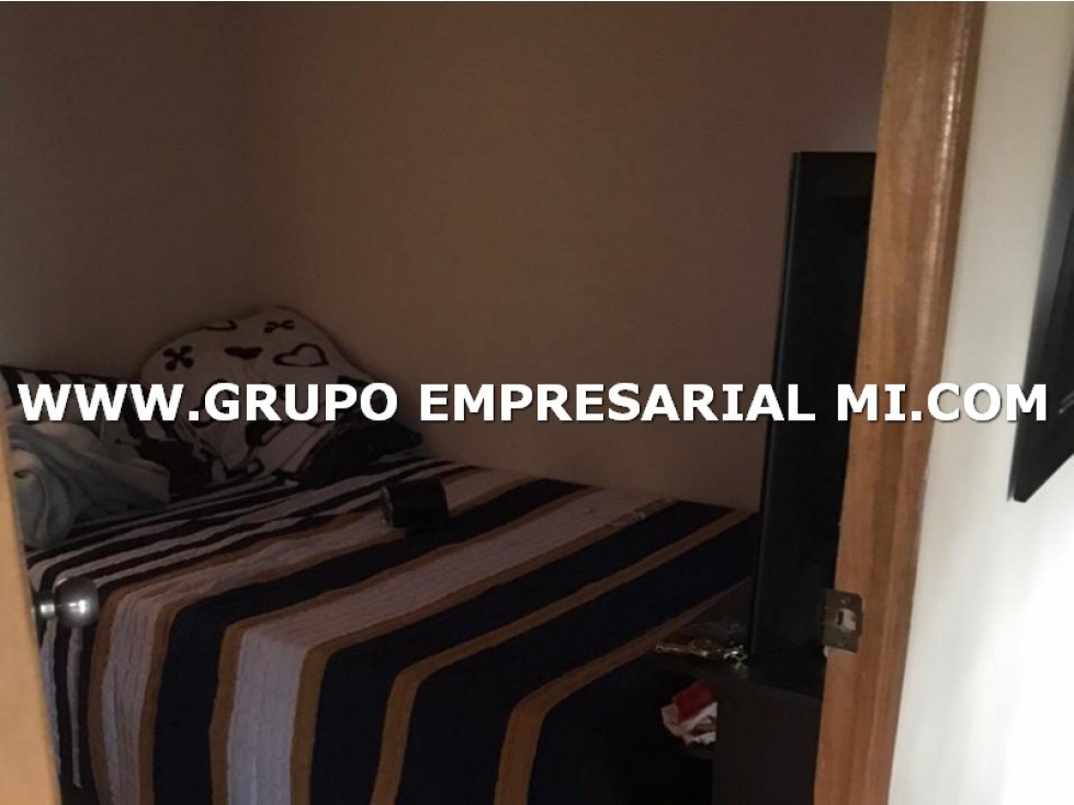 CASA UNIFAMILIAR EN VENTA - SECTOR LA DOCTORA, SABANETA COD: 27186 - 5