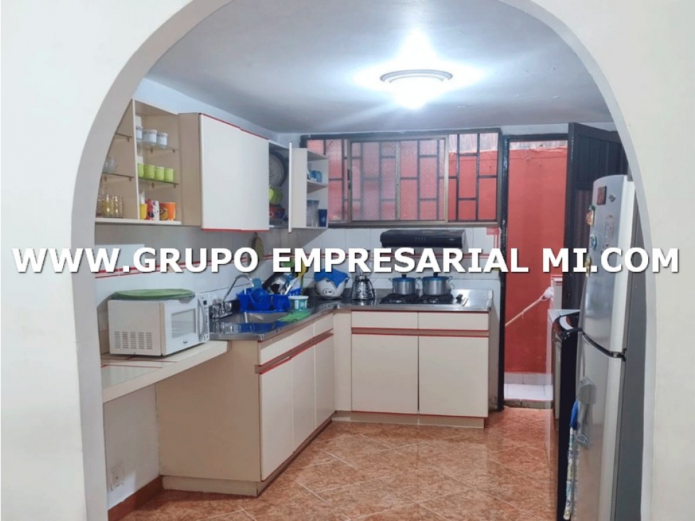CASA UNIFAMILIAR EN VENTA - SECTOR RIVERA, CALDAS ANTIOQUIA COD: 26373 - 1