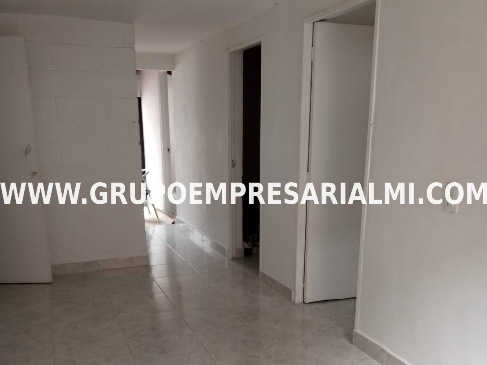 CASA UNIFAMILIAR EN VENTA - SECTOR BALCONES DE SEVILLA COD: 30936 - 3