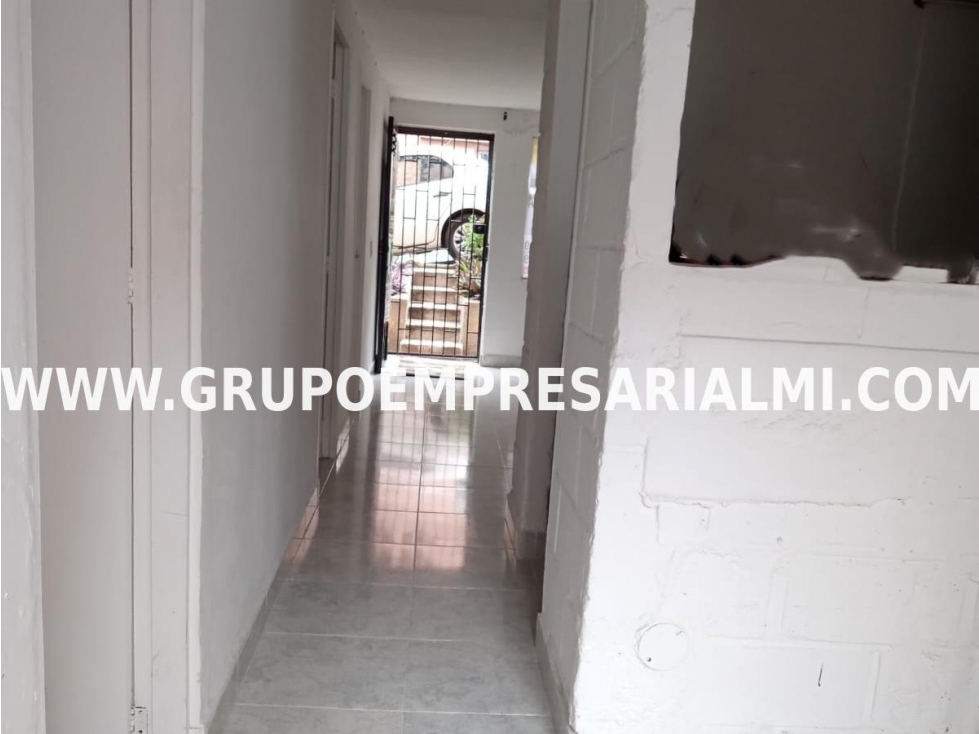 CASA UNIFAMILIAR EN VENTA - SECTOR BALCONES DE SEVILLA COD: 30936 - 2