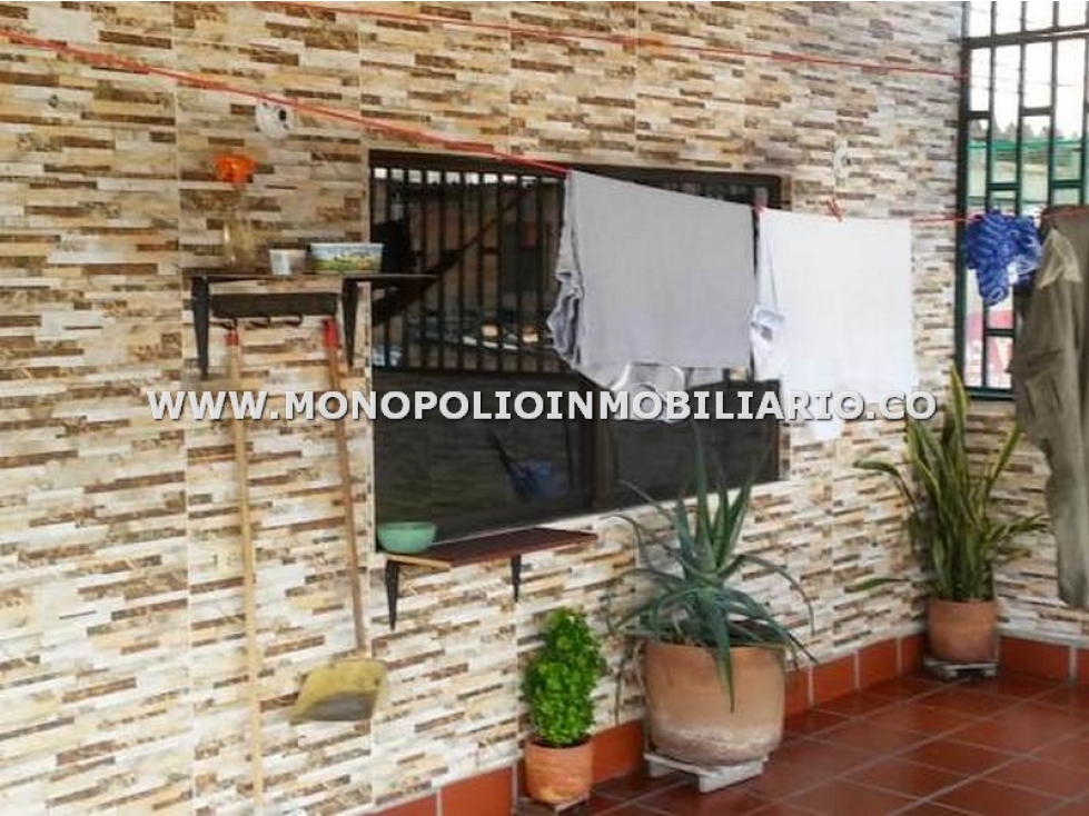 CASA UNIFAMILIAR EN VENTA - SECTOR SAN FERNANDO, AMAGA COD: 24312 - 6