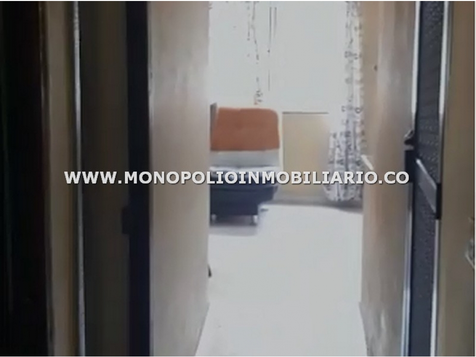 CASA UNIFAMILIAR EN VENTA - SECTOR BARRIO TRINIDAD COD: 25074