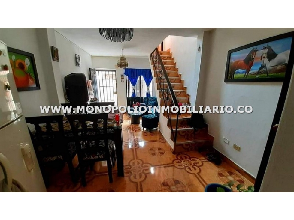 CASA UNIFAMILIAR EN VENTA - SECTOR TOBON QUINTERO COD: 20284 - 2