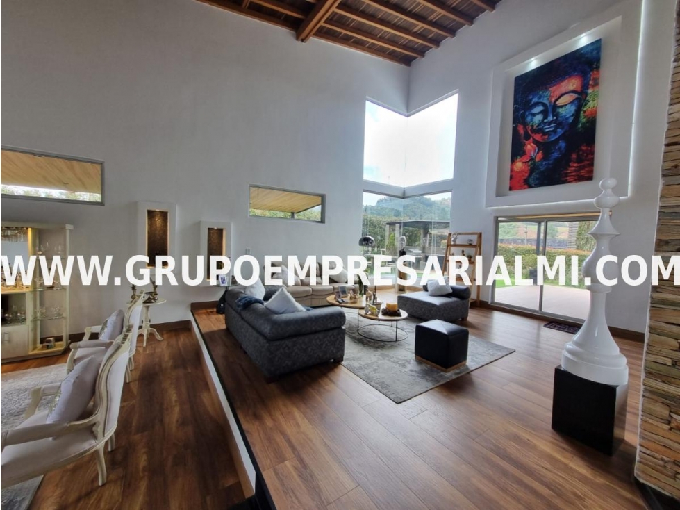 CASA UNIFAMILIAR EN VENTA - SECTOR LOMA DEL ESCOBERO COD: 32002 — foto 2