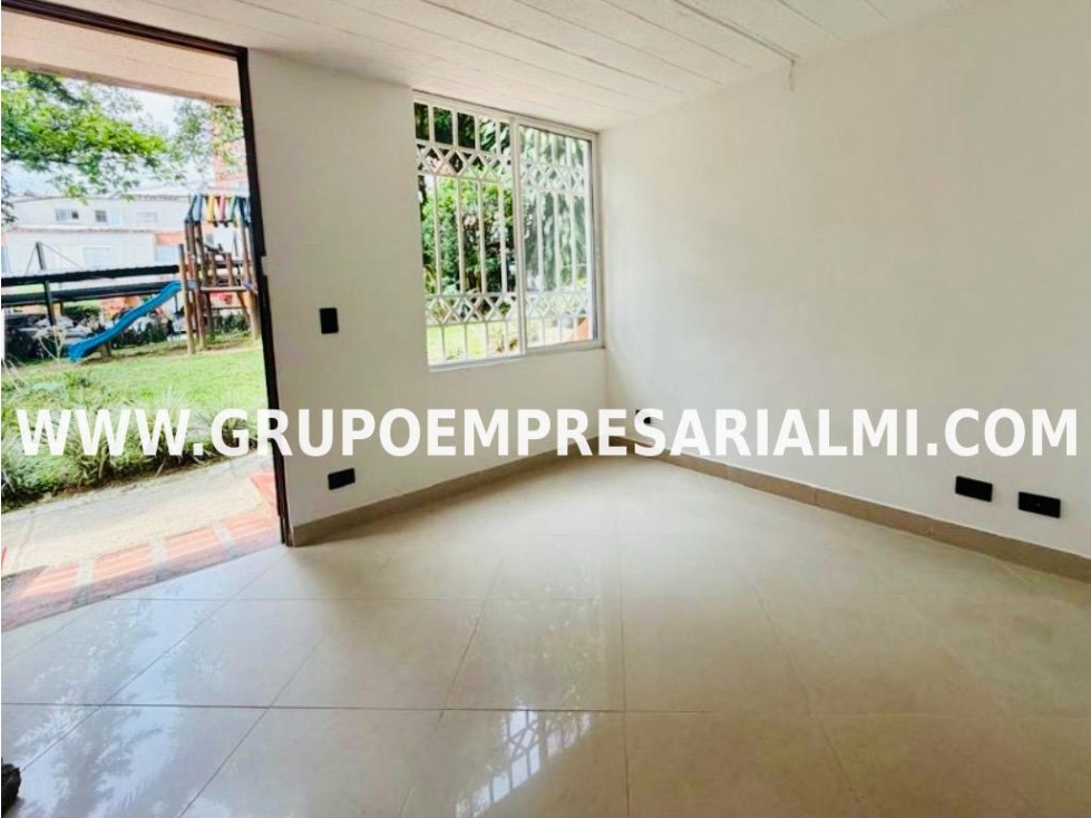 CASA UNIFAMILIAR EN VENTA - SECTOR SURAMERICA COD: 34208 — foto 3