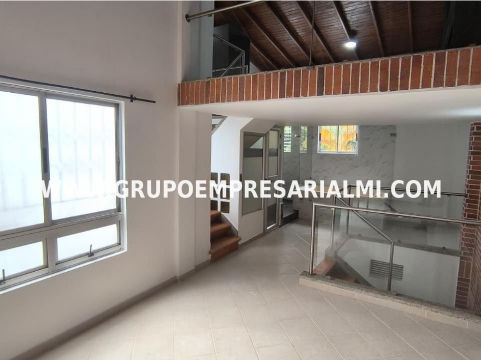 CASA UNIFAMILIAR EN VENTA - SECTOR SURAMERICA CODIGO COD: 34018
