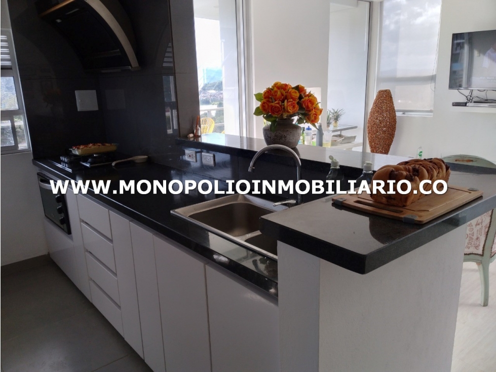 CASA UNIFAMILIAR EN VENTA - VEREDA EL ROBLE, GUATAPE COD: 25635 - 1