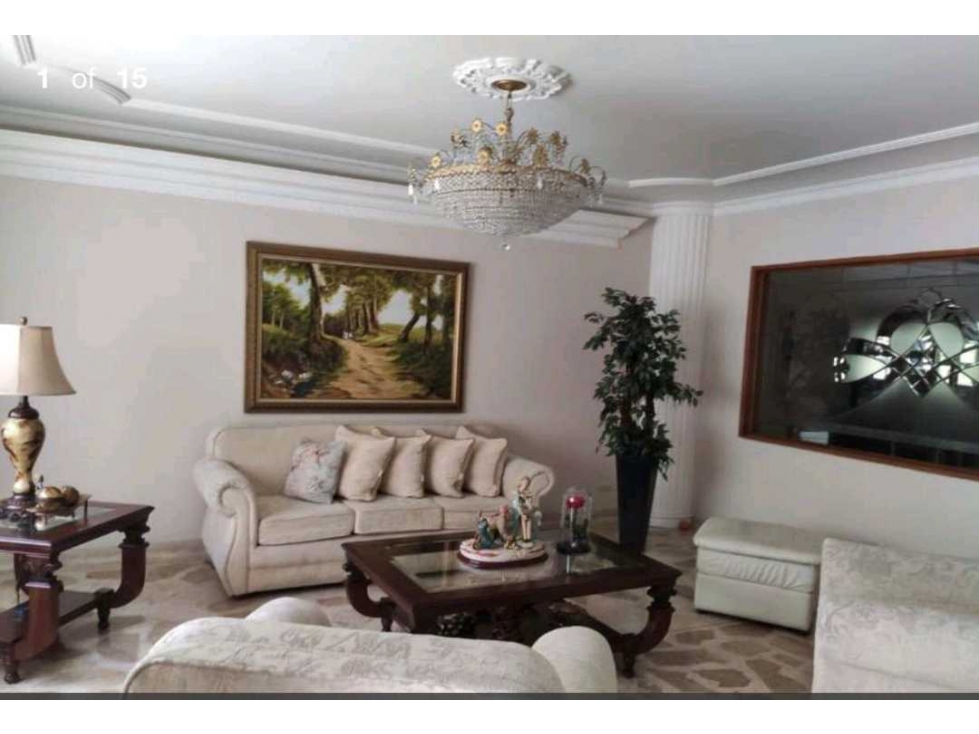 Casa Unifamiliar . Laureles Medellin.