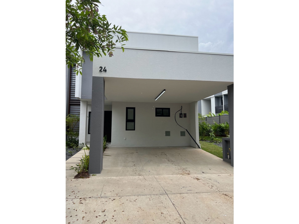 CASA UNIFAMILIAR PANAMÁ PACIFICO