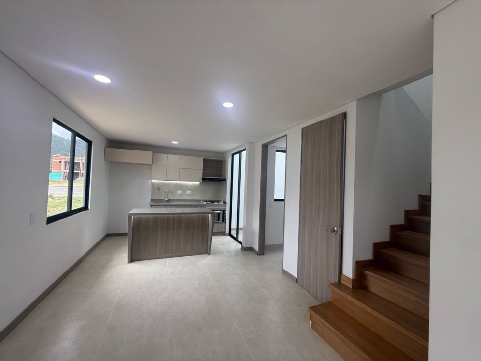 Casa Unifamiliar para estrenar Urbanización abierta — foto 5