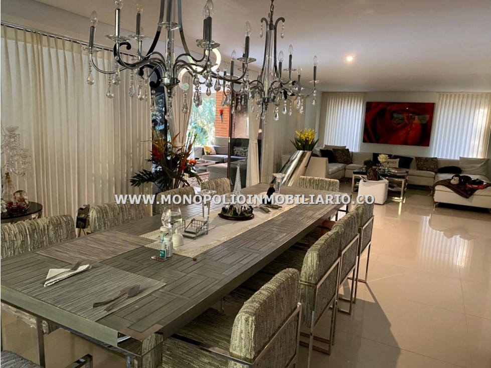 CASA UNIFAMILIR EN VENTA - SECTOR LOS BALSOS, EL POBLADO COD: 23456 - 4