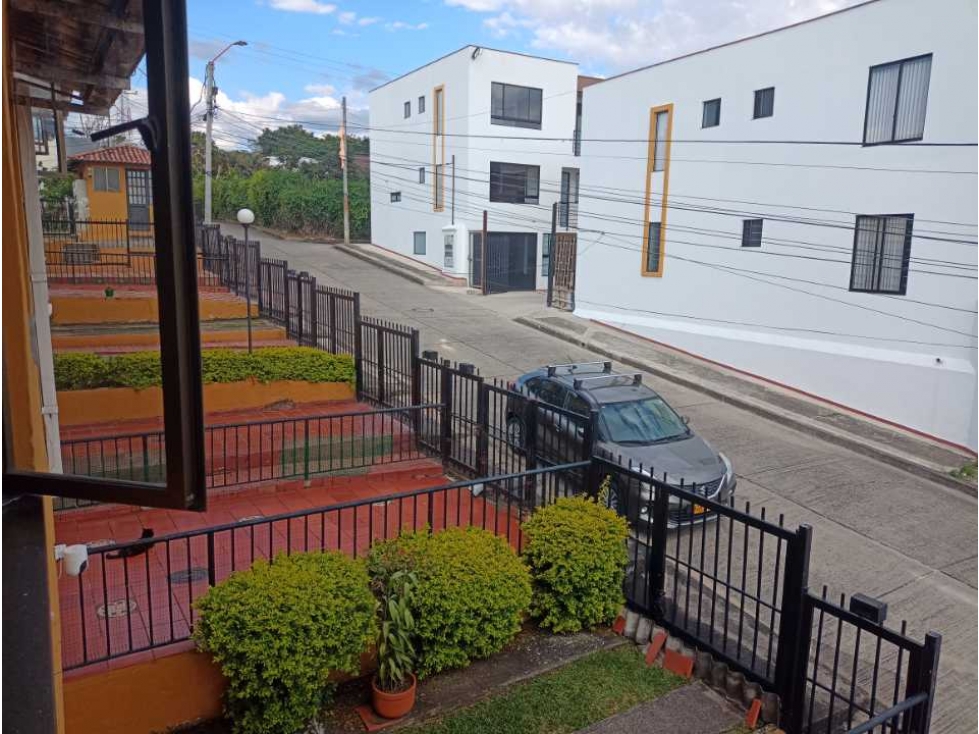 Casa Urbana a la Venta en La Mesa Cundi - 1